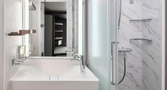 Norwegian Pearl - Solo Balcony 2.jpg